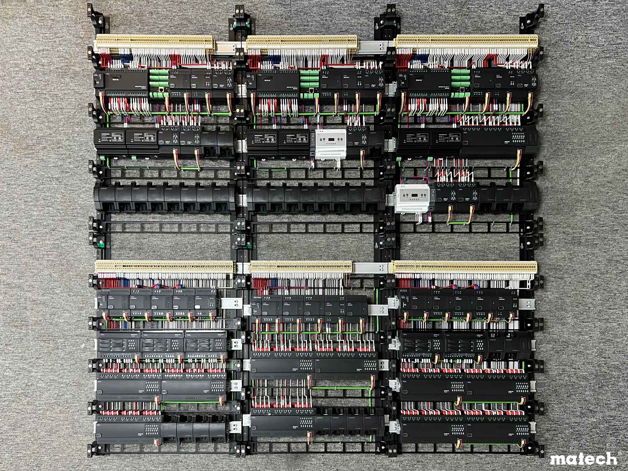 精湛工艺丨6套智能模块接线完成，新疆客户订单完美交付！
